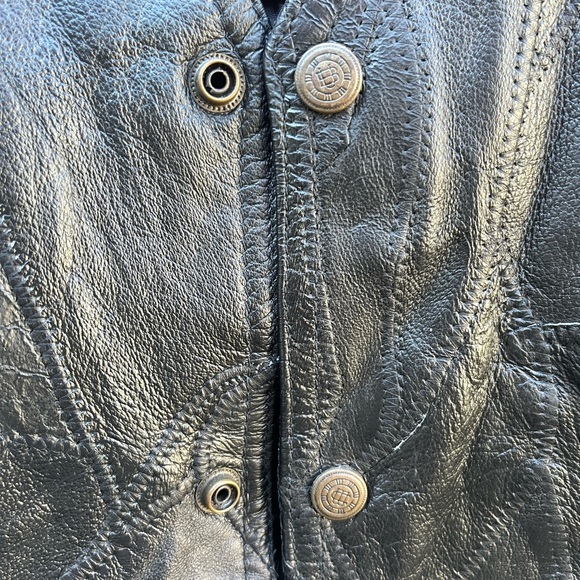 Leather Motorcycle Vest - Picture 6 of 8